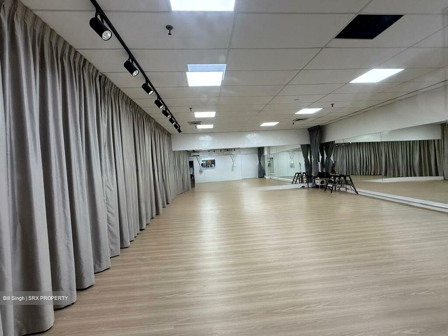 Textile Centre (D7), Office #568228661